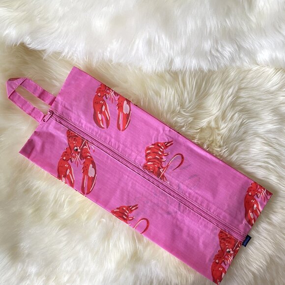 NWOT Baggu 3D Zip Pouch Large - Pink Lobster (Fancy Animal) - Picture 3 of 6